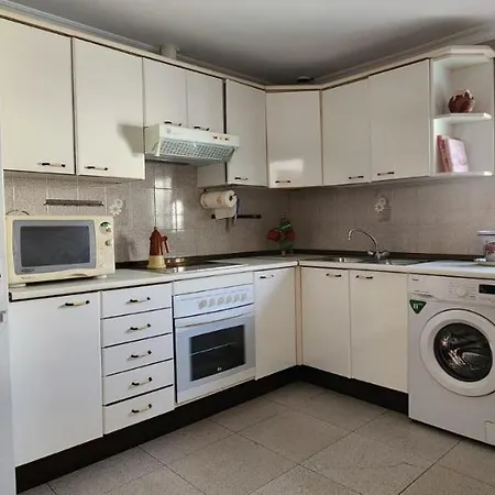 Casa De Tres Con Hermoso Patio * Puertollano