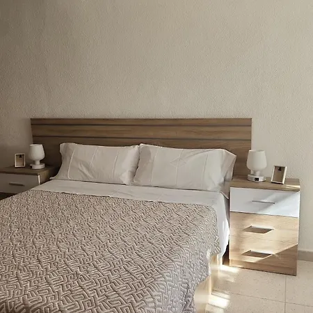 Casa De Tres Con Hermoso Patio Holiday home